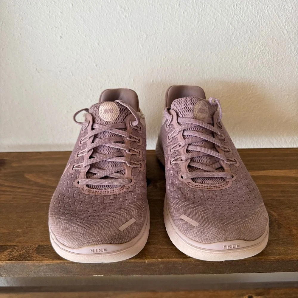 Nike Sneakers Womens 7 Free RN 2018 Running Shoes 942837-600 Elemental Rose